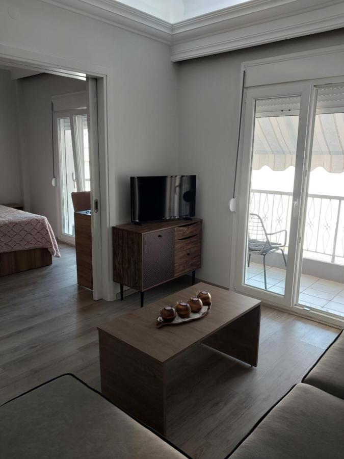 Anibo Studios And Apartments Zero Point 46 Salonicco Esterno foto
