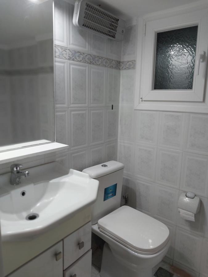 Anibo Studios And Apartments Zero Point 46 Salonicco Esterno foto