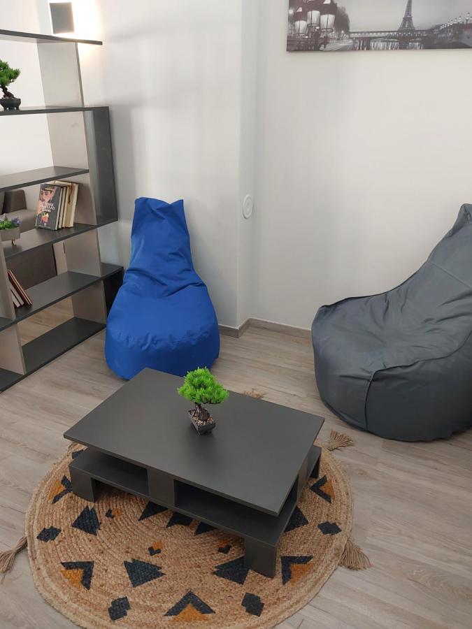 Anibo Studios And Apartments Zero Point 46 Salonicco Esterno foto